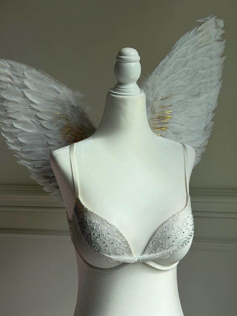 VS Angel Halloween — Victoria's Secret Ivory Lace Push-Up Bra with Rhinestones